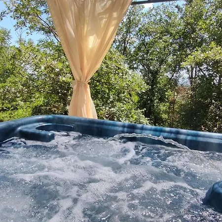 شقة Romantique, Son Jacuzzi Privatif, Piscine Rillieux-la-Pape