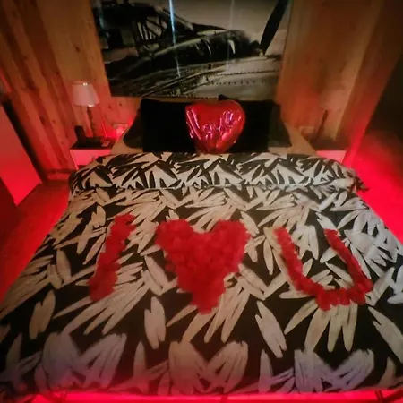 Romantique, Son Jacuzzi Privatif, Piscine Apartment